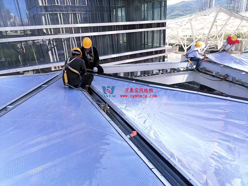 縱使烈日炎炎，腳步從未止歇！海南這個ETFE氣枕膜項目施工進度有最新消息