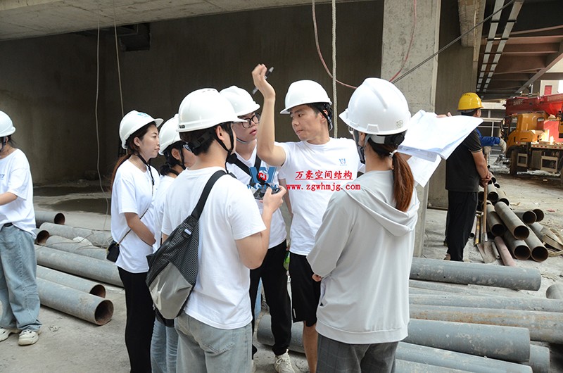 嘉興長安里ETFE氣枕鋼膜結構頂棚工程現場學習觀摩會